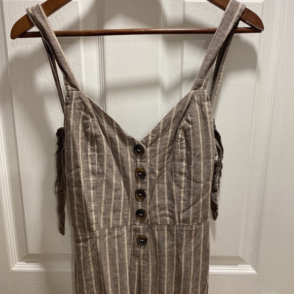 Jumpsuit - backless - Picture 2 of 4